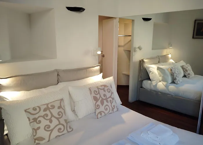 Vfh Eustachi Stylish Apartment