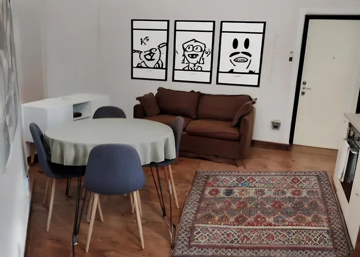 Vfh Eustachi Stylish Apartment